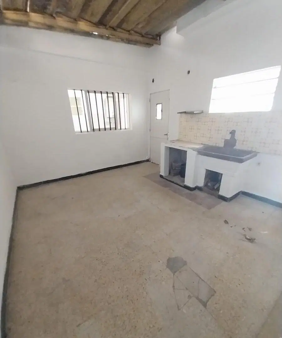 Casa con Patio y Cochera dos dormitorios. Excelente oportunidad 4