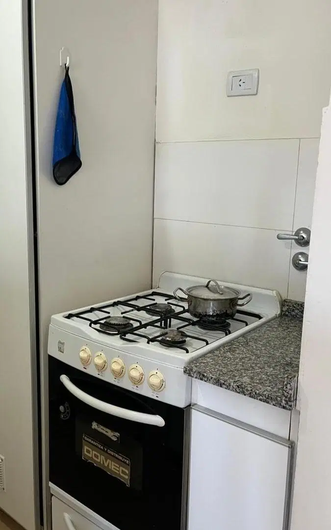 Departamento Monoambiente en Mendoza al 200 4
