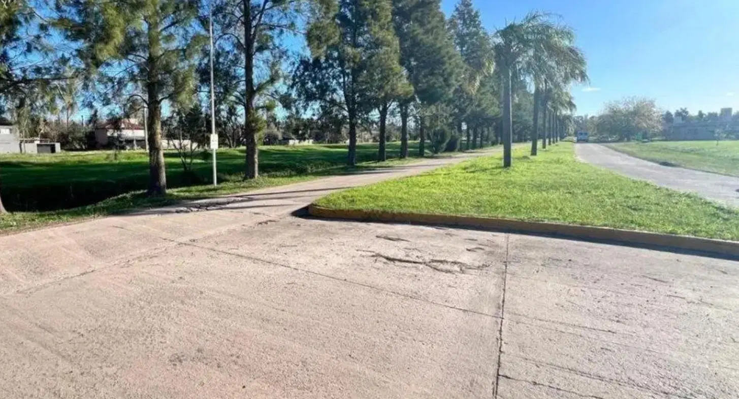 Terreno - Funes Town - Jardin - Lote - Cercado - Escriturado 3