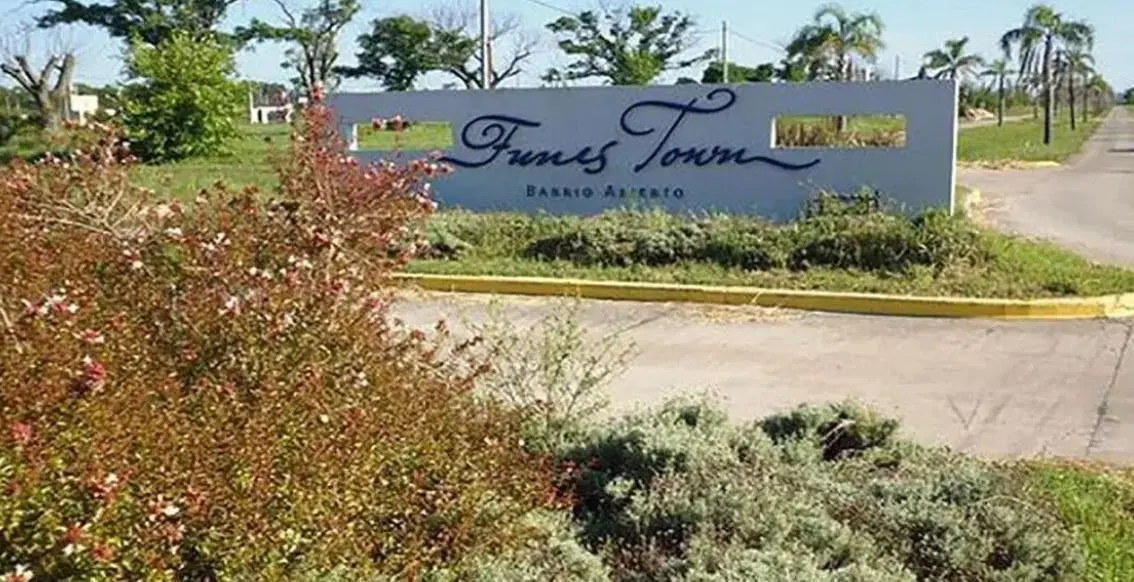 Terreno - Funes Town - Jardin - Lote - Cercado - Escriturado 5