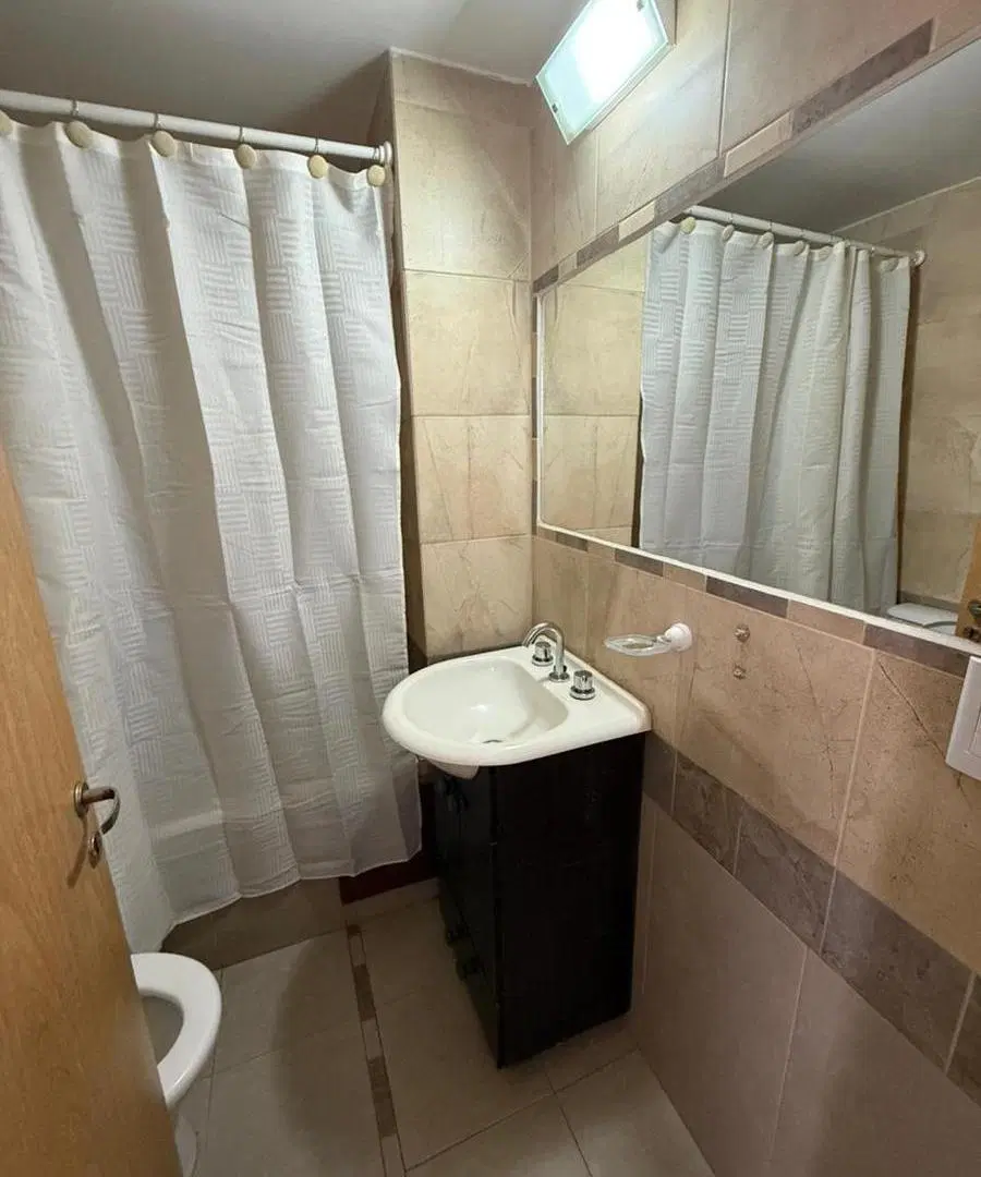 Departamento monoambiente con balcon al frente y amenities 3