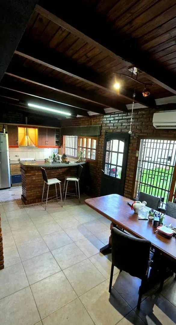 Casa 3 dormitorios - Barrio La florida 5