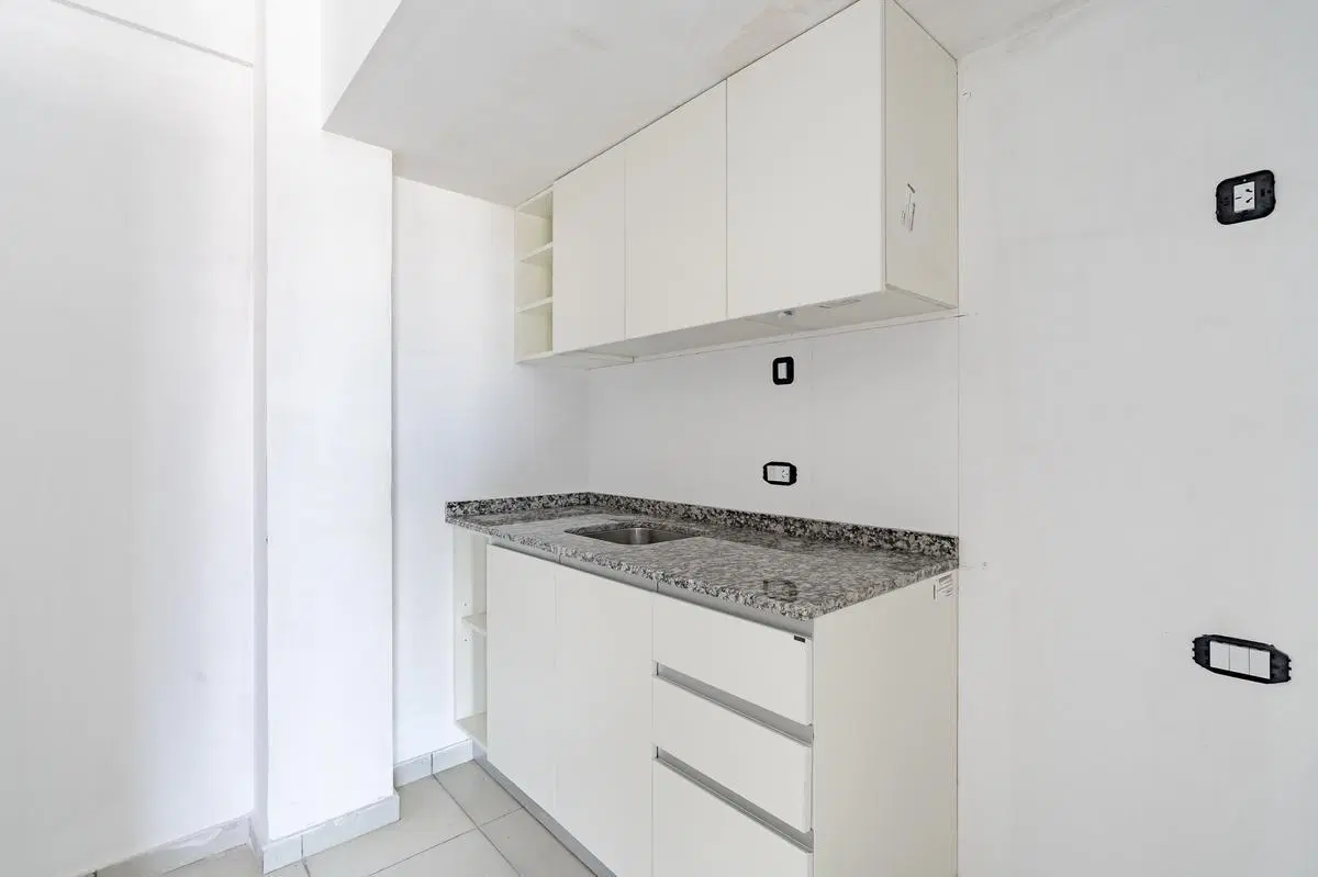 Departamento en Alquiler un dormitorio a estrenar vista franca a Plaza Libertad 2
