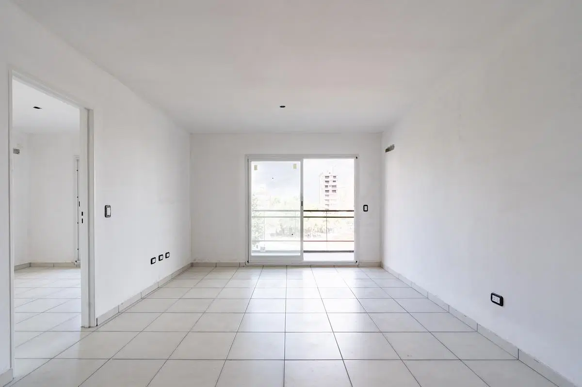 Departamento en Alquiler un dormitorio a estrenar vista franca a Plaza Libertad 4