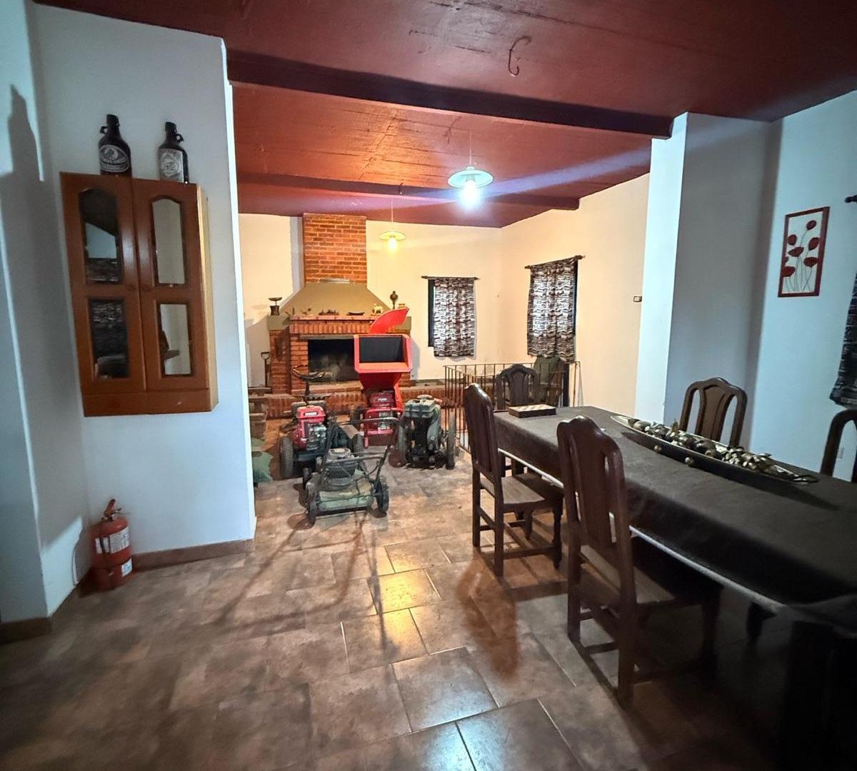 Foto de Campo con Casa y Forestación en arroyo seco, imagen 2