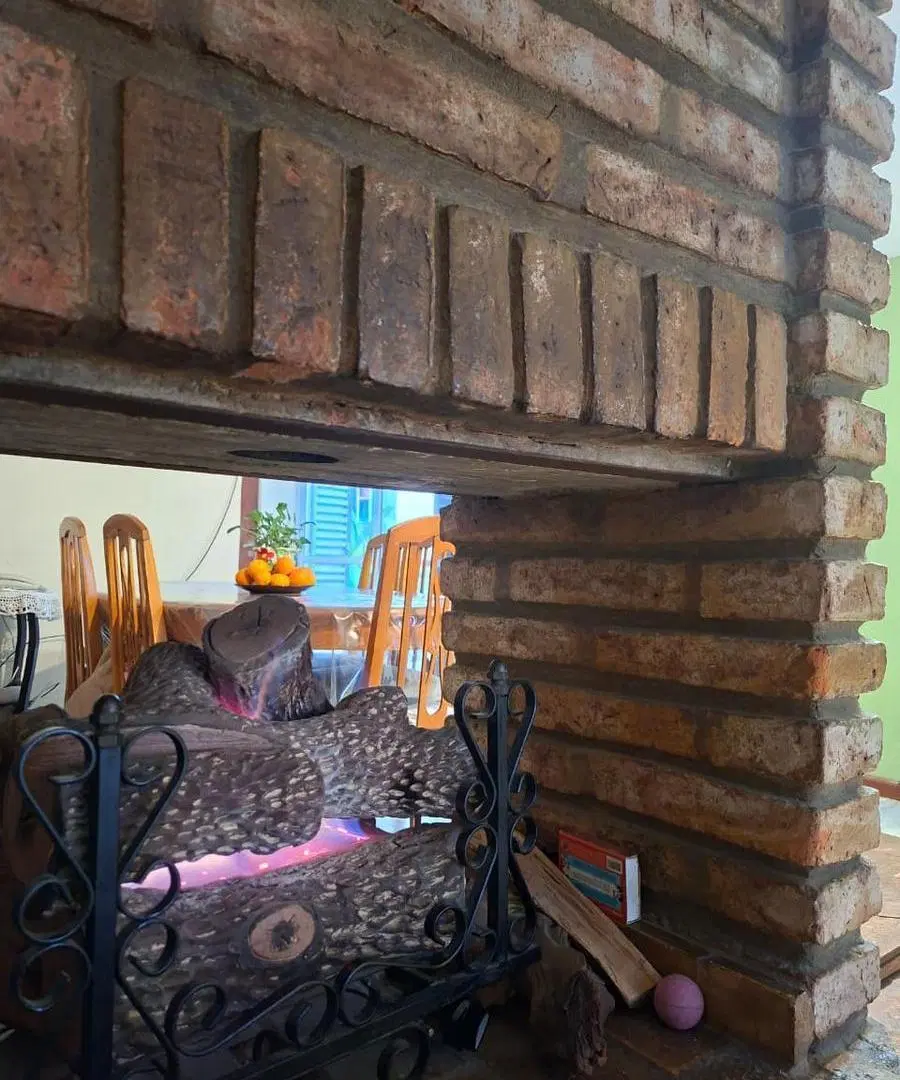 Casa en Alberdi - Terreno amplio - Parrillero - Jardin - Cochera 4