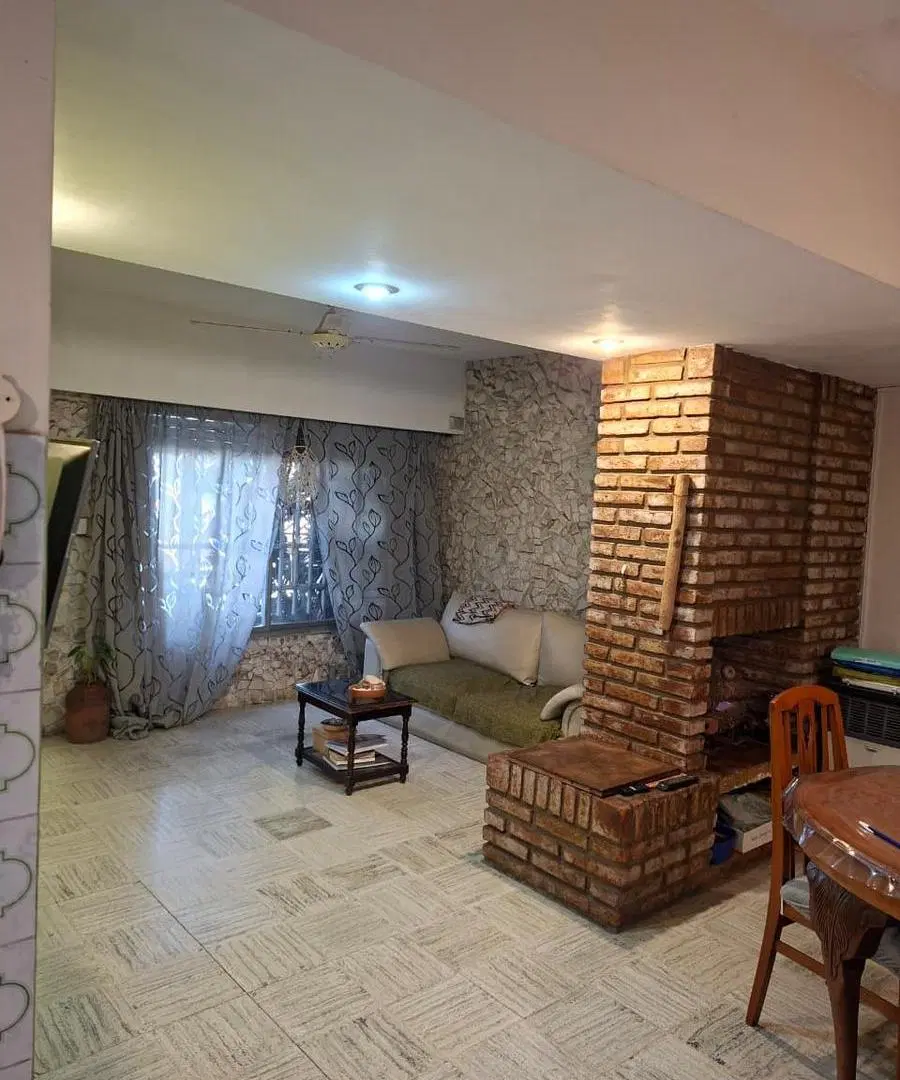 Casa en Alberdi - Terreno amplio - Parrillero - Jardin - Cochera 5