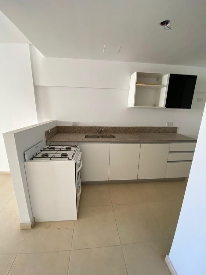 Foto de Departamento - Echesortu - Balcon - Patio - Parrillero, imagen 2