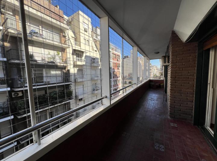 Balcón corrido - Cochera doble - Palier privado 3
