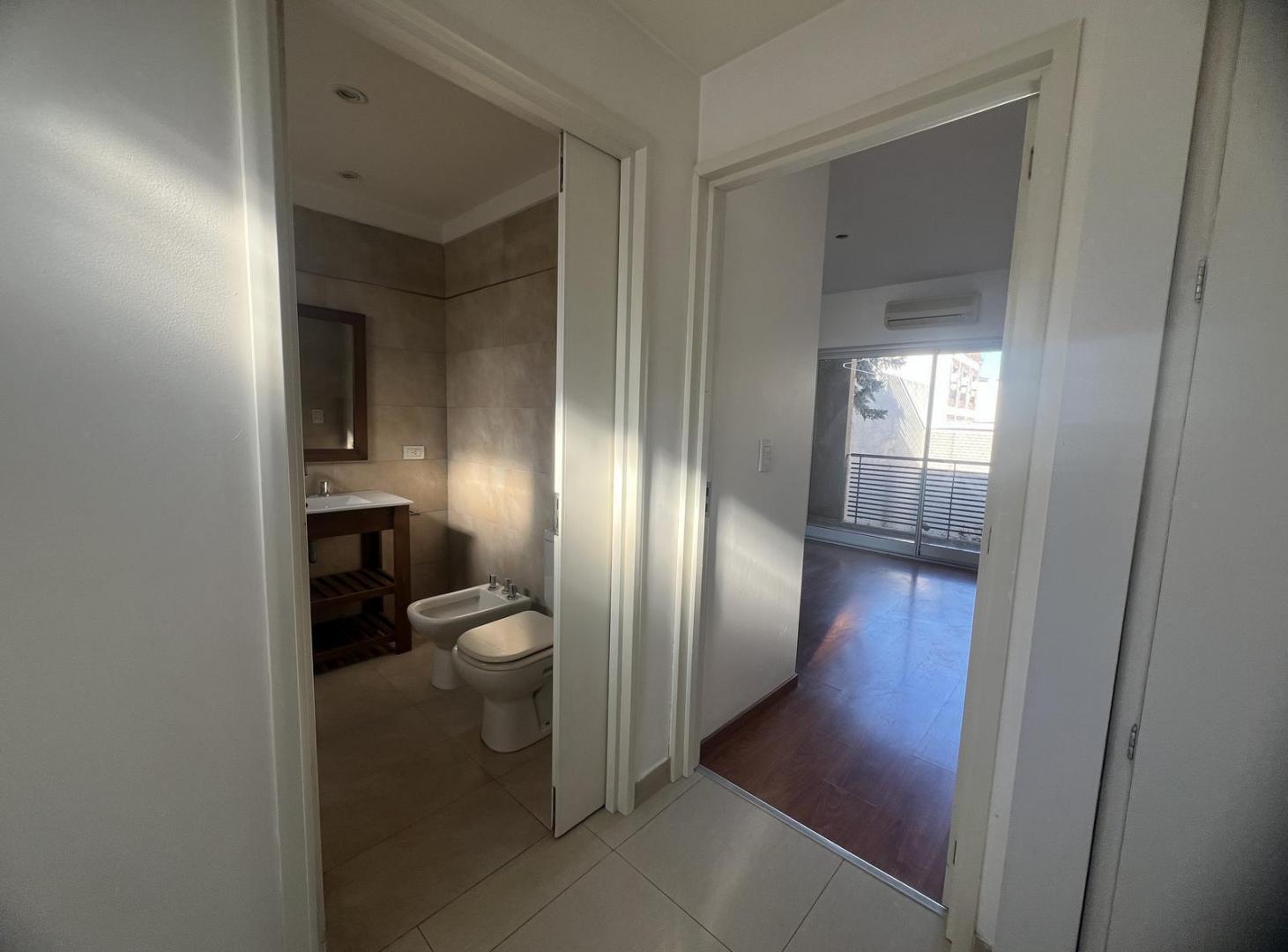 Foto de PH con TERRAZA propia y Balcon en Villa Urquiza, imagen 3