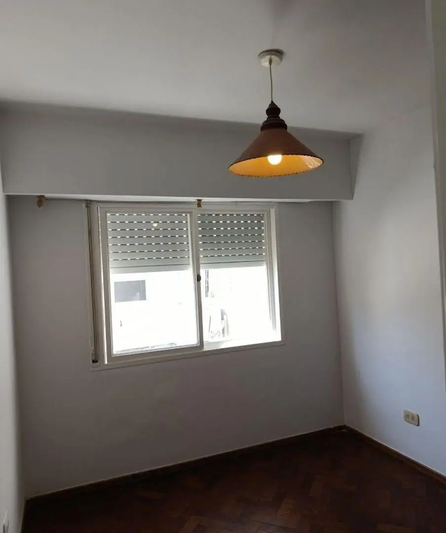 Departamento semipiso con 2 dormitorios ,balcon cerrado 1