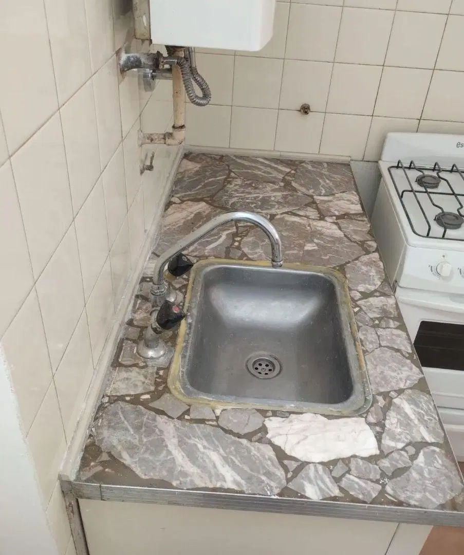MONOAMBIENTE LUMINOSO, 2 PISO DE ESCALERA,BAJÍSIMOS IMPUESTOS 4