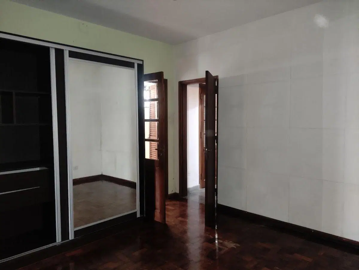 Casa 2 dormitorios,cochera y patio cubierto 8