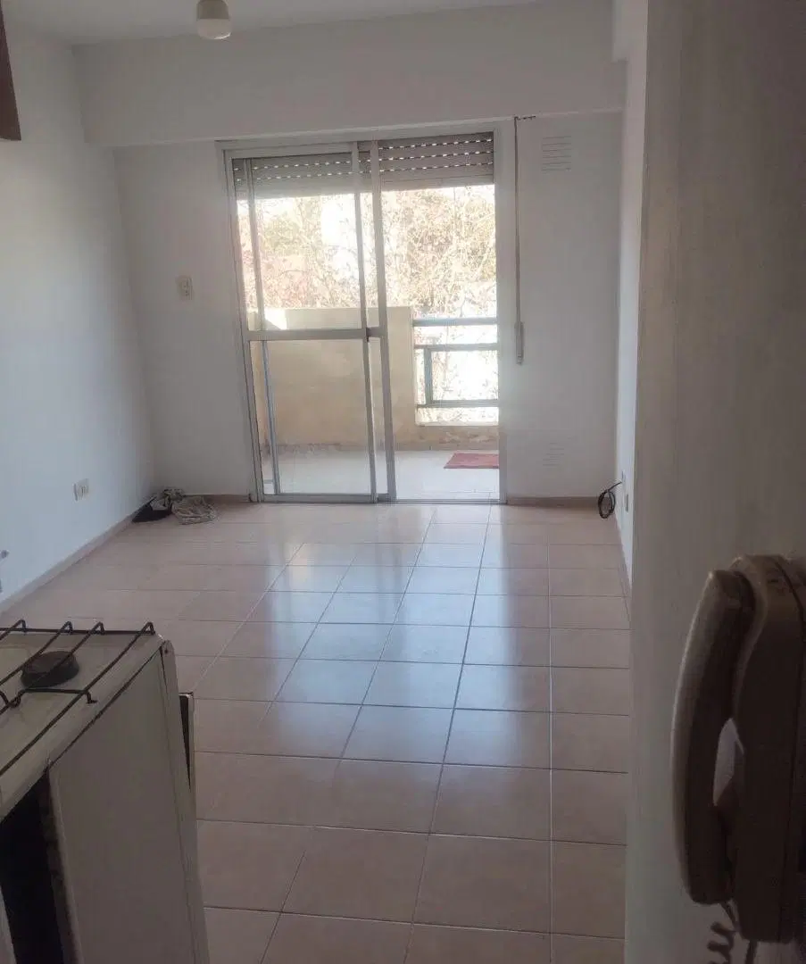 Departamento 1 dormitorio,Piso 5 zona facultad,oportunidad bajo precio. 3