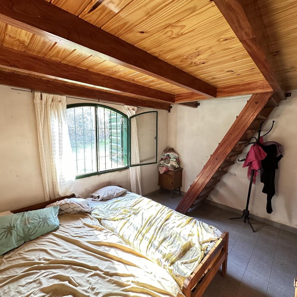 Gran Terreno con Casa y Piscina en Pueblo Esther 1