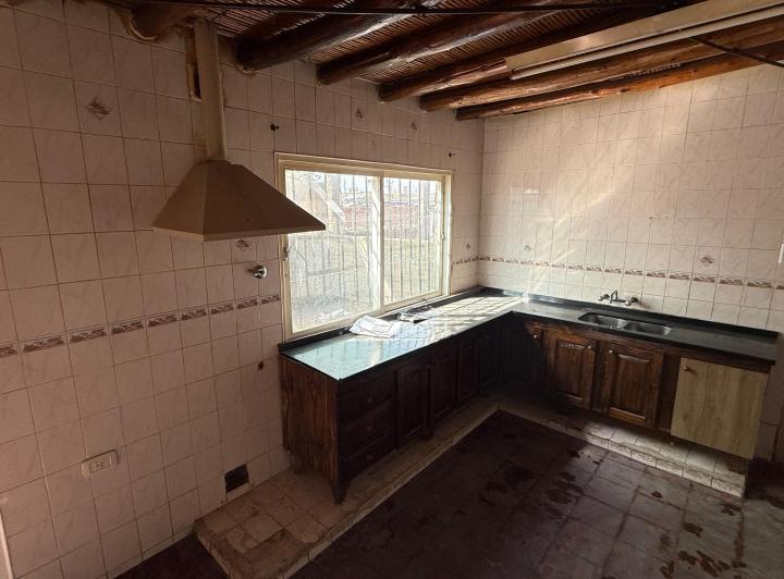 Alquiler departamento interno sobre Calle Aconcagua.  1