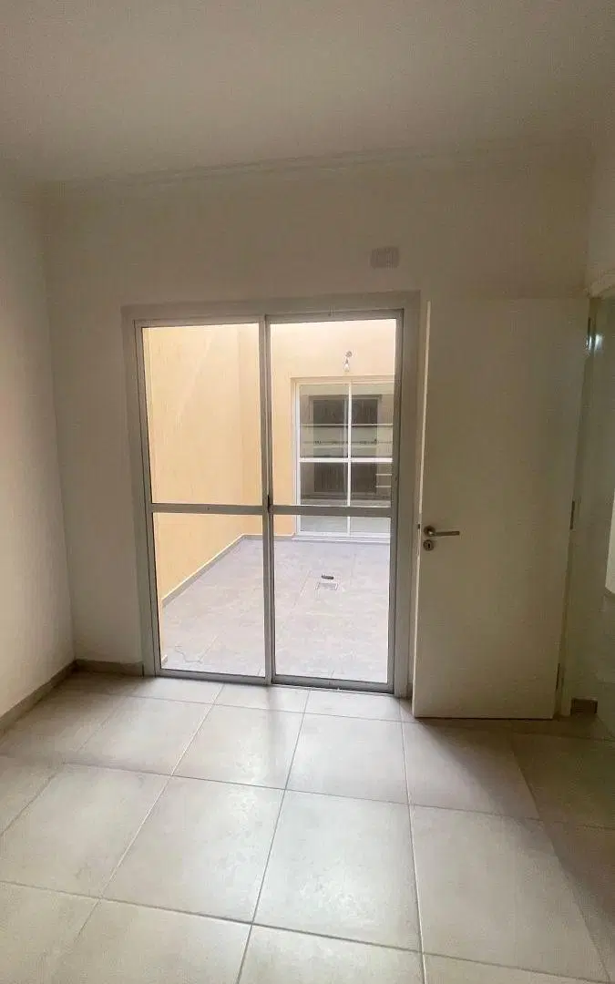 Departamento en alquiler c/ cochera en Las Heras 8