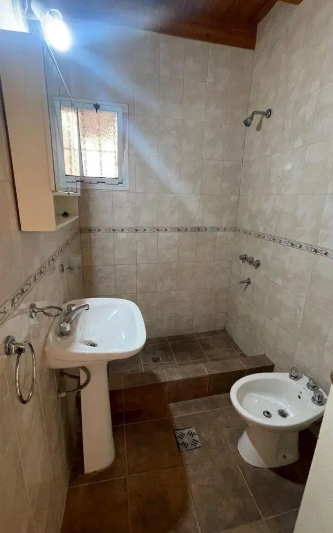Departamento en alquiler c/ cochera en Rodeo de la Cruz 3