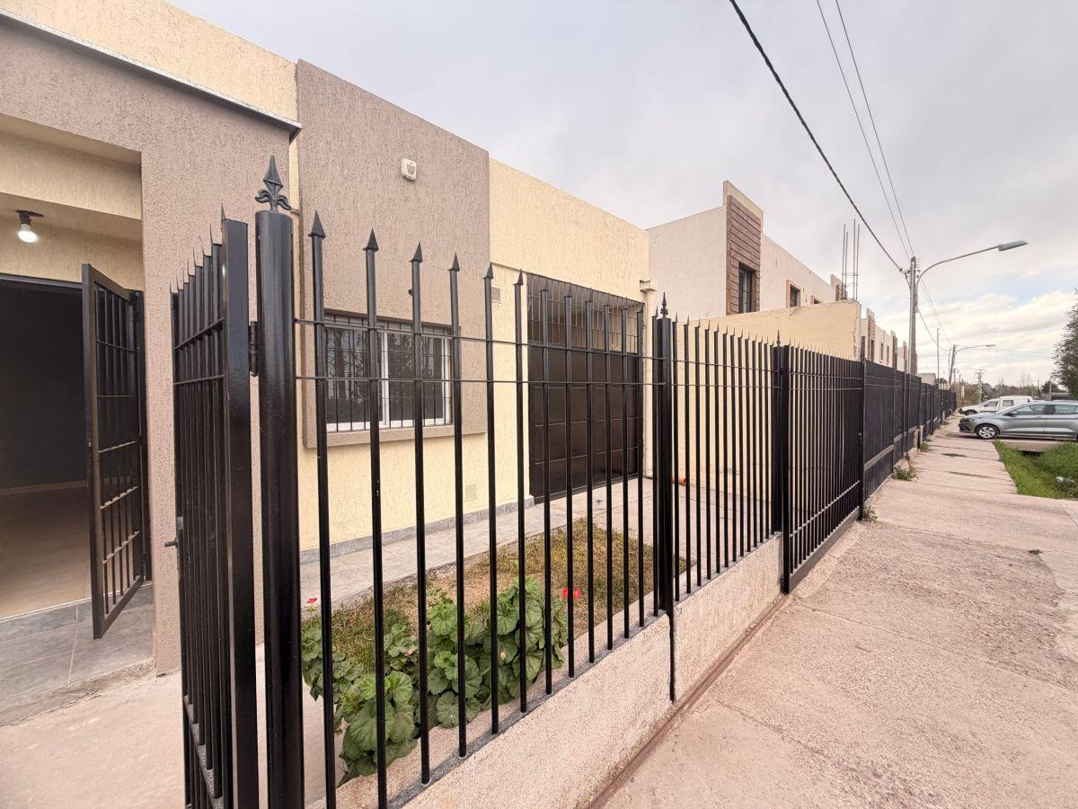 Foto de Casa en venta c/ cochera en Rodeo de la Cruz, imagen 2