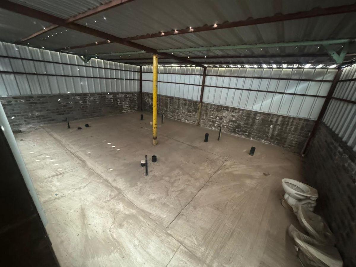 Foto de Galpón en venta de 3200m2 ubicado en El Plumerillo, imagen 4