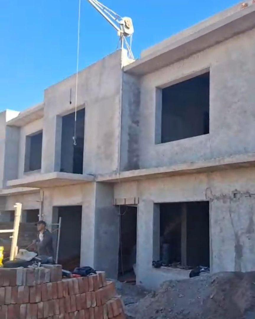 Foto de Dúplex en venta c/ cochera en Las Cañas, imagen 1