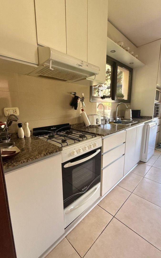 Foto de Casa en venta apta crédito en Barrio Privado de Guaymallén, imagen 5