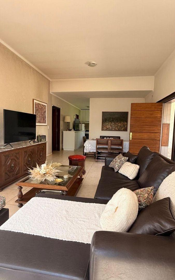 Foto de Casa en venta apta crédito en Barrio Privado de Guaymallén, imagen 3