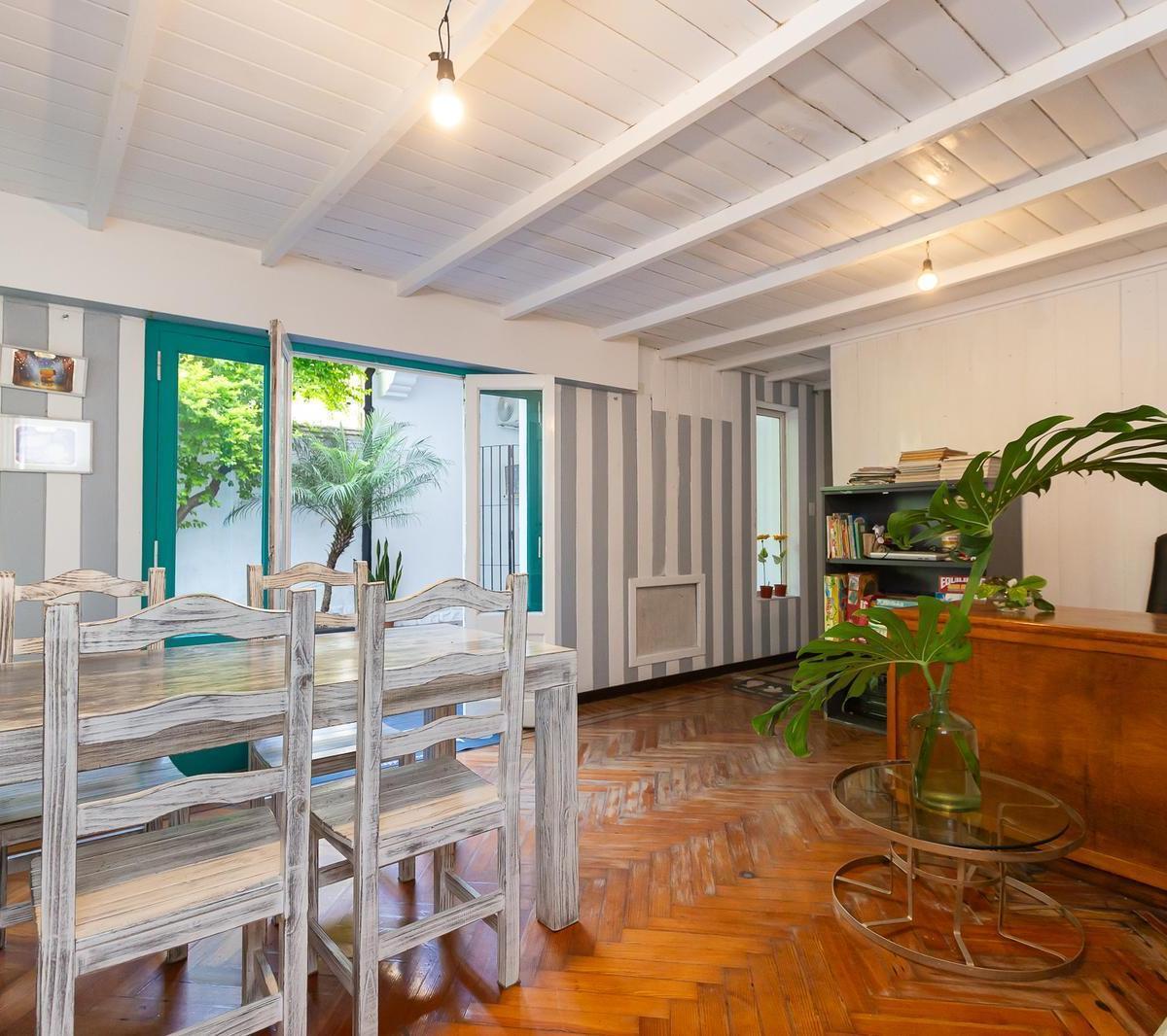 Venta - Casa - 6 Ambientes - Belgrano R - Patio - Cochera - Playroom - Terraza - Belgrano - Suite 2