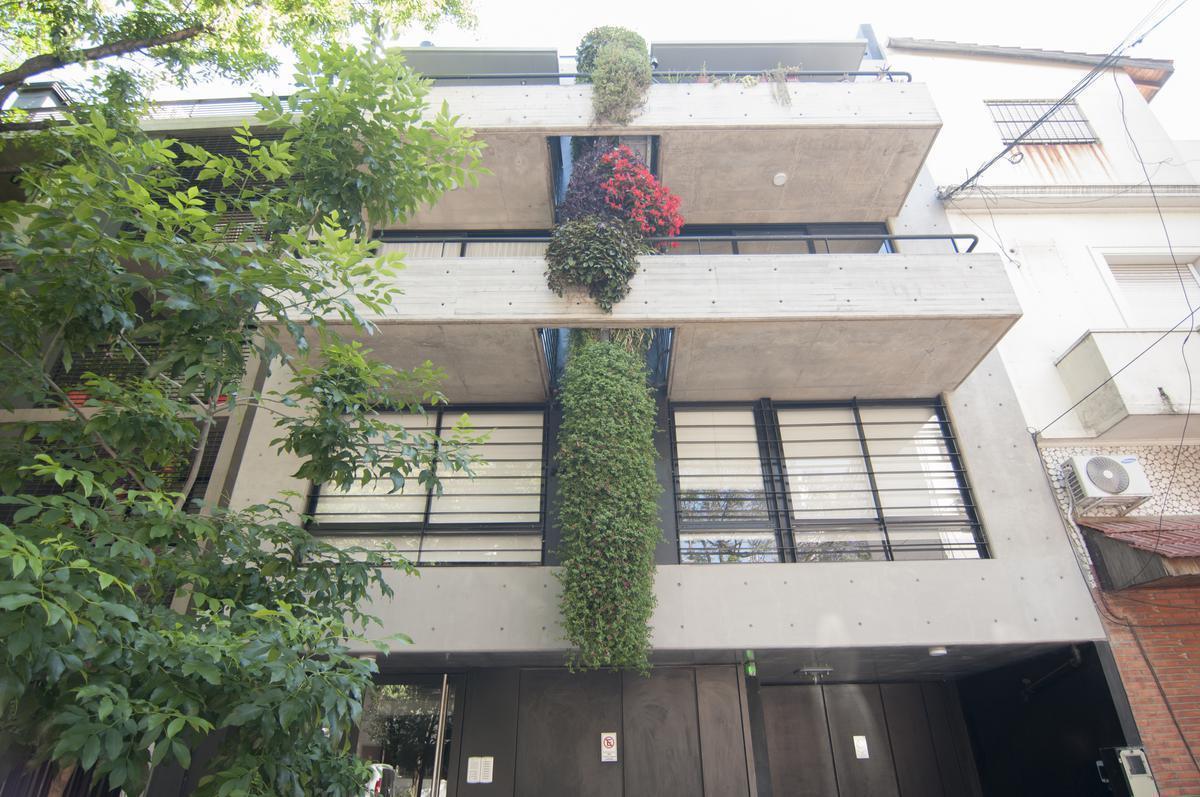 Venta 4 Ambientes 2 Cocheras con Patio y Parrilla Caballito, Financiado 3