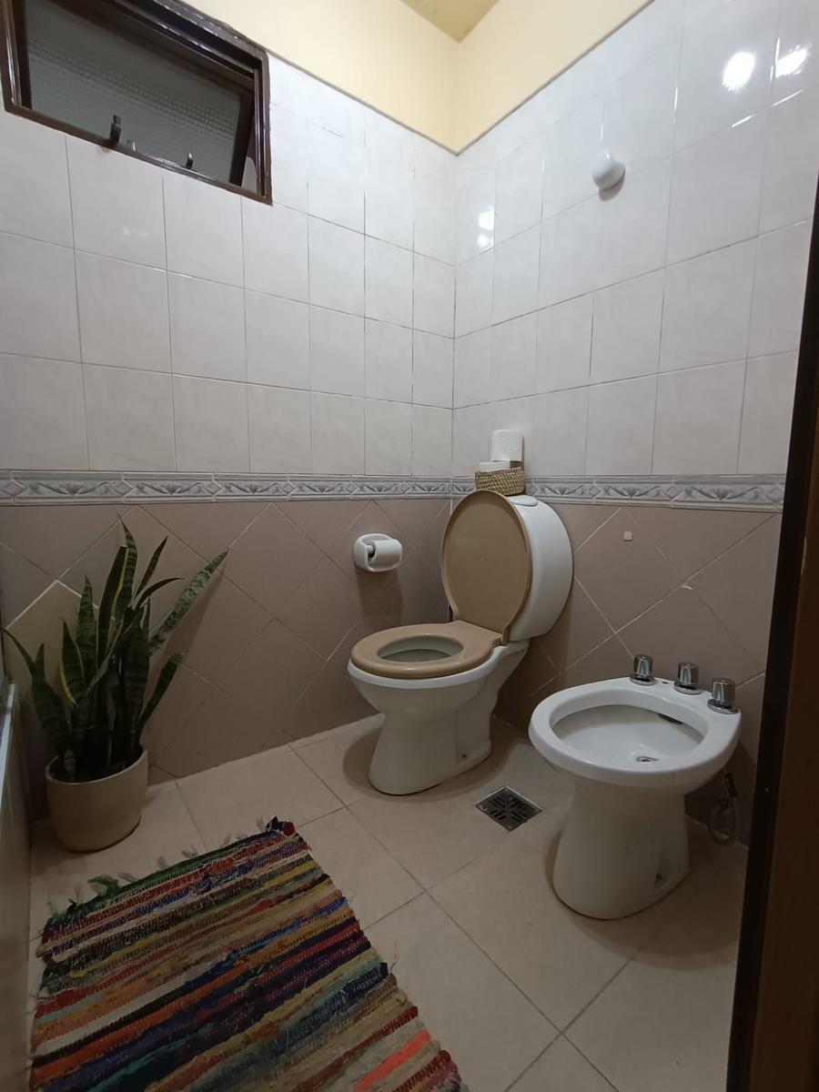 Excelente Departamento de Tres Ambientes con Balcon y Patio Venta 3