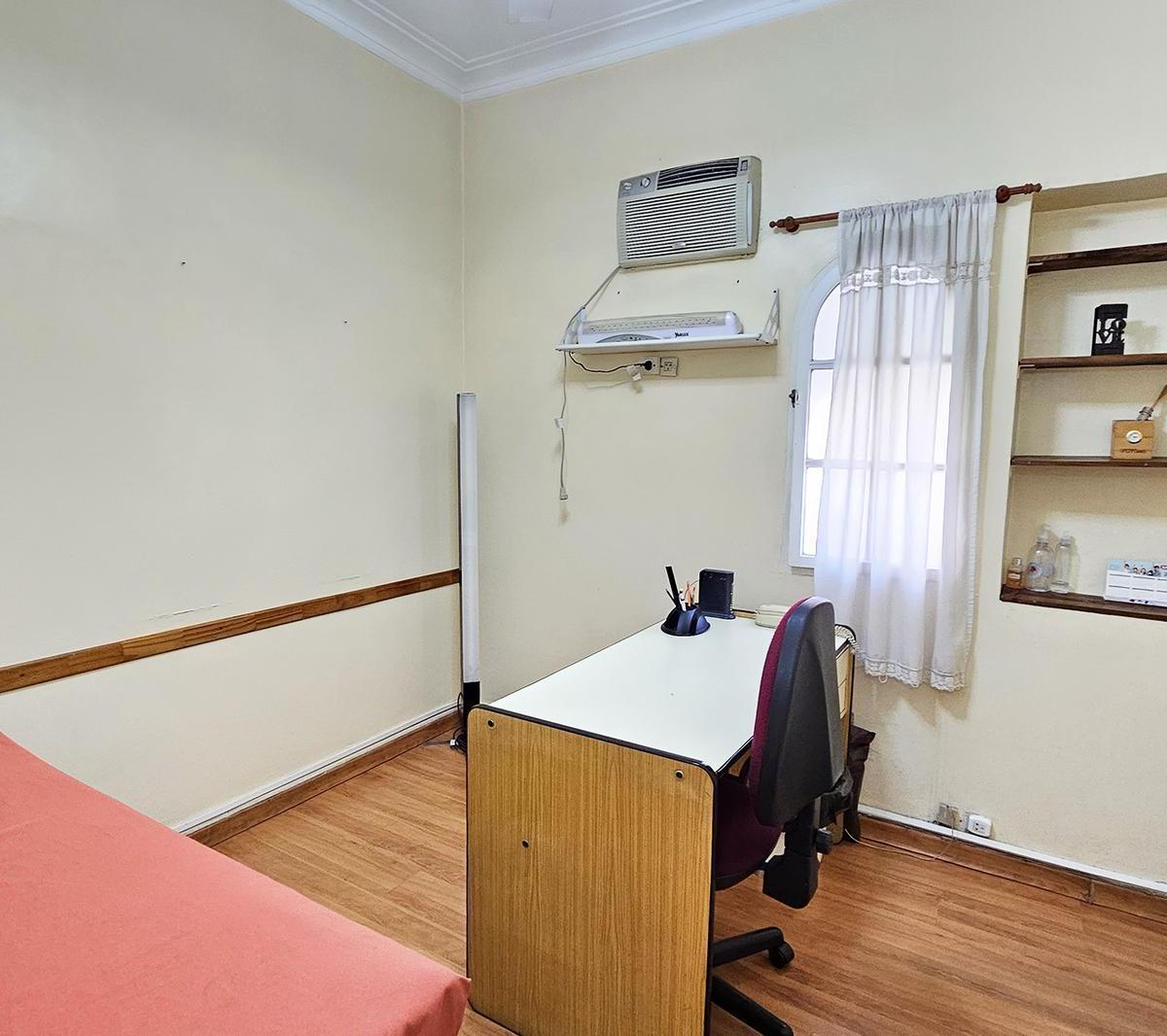 Venta de Departamento de 3 Ambientes en San Martin 4