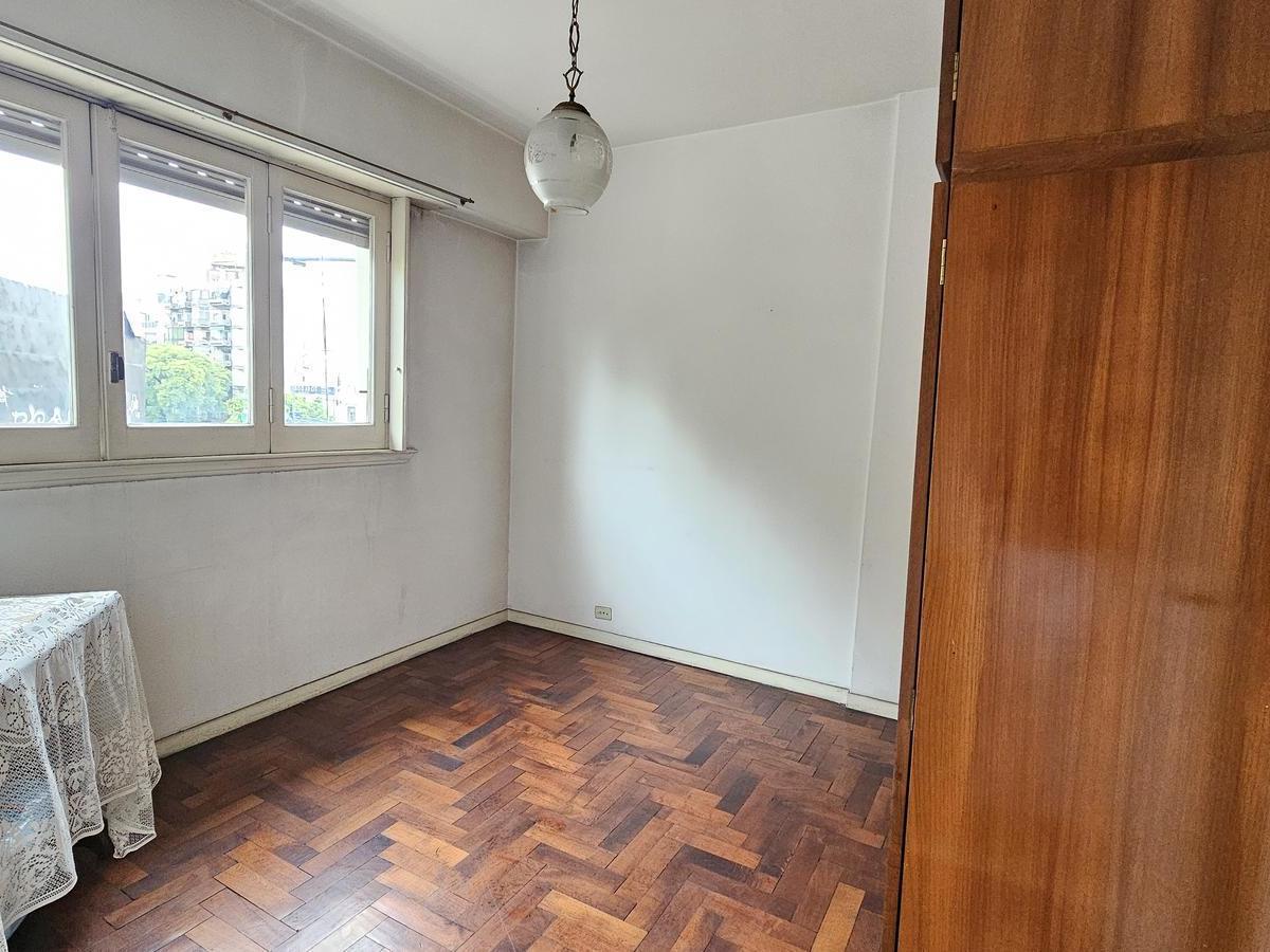 Venta - Departamento - Amplio - 3 Ambientes - Pompeya 2