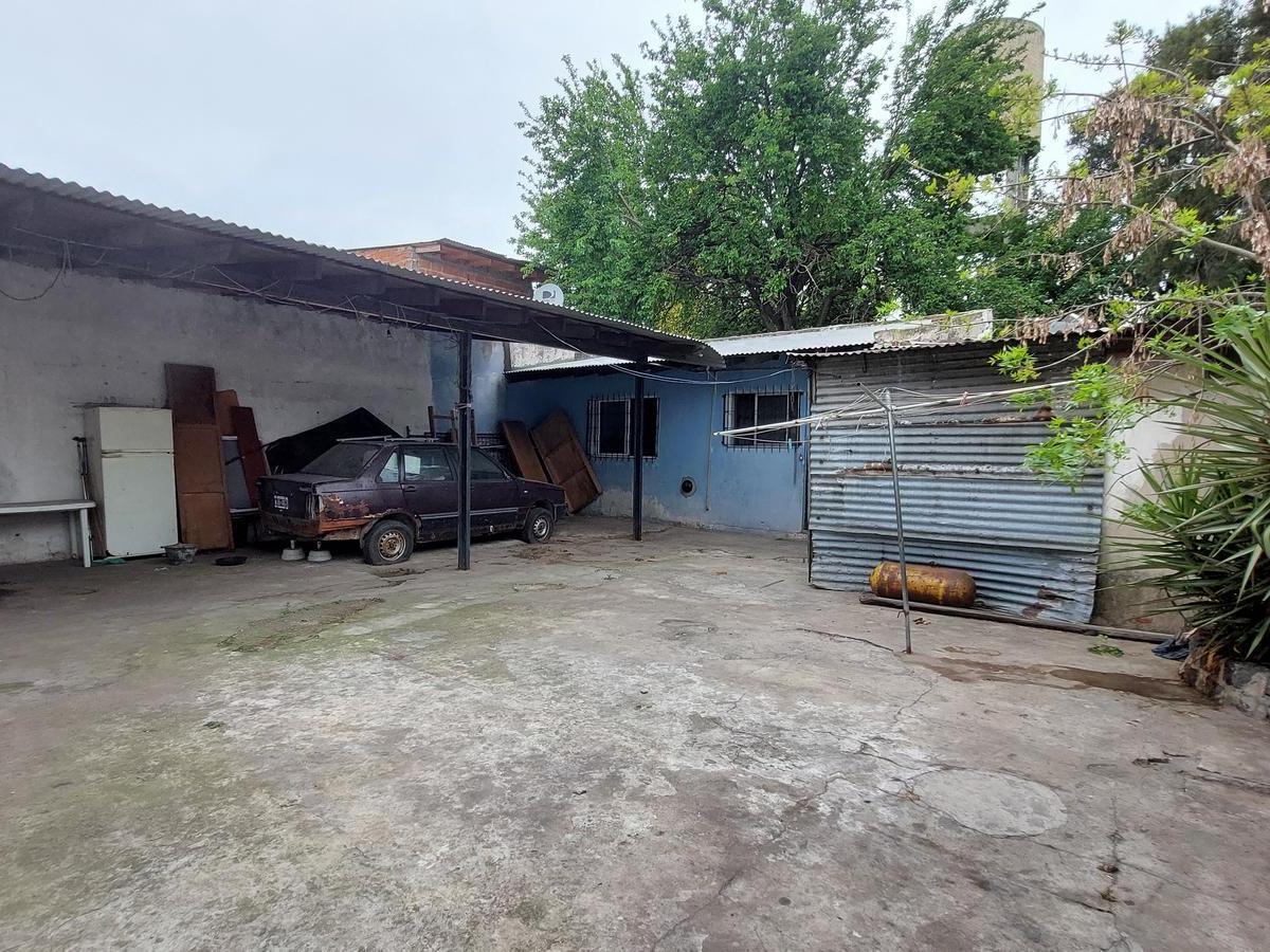 Venta en Bloque 3 PH de 3 Amb. con Cochera Para 5 Autos 3