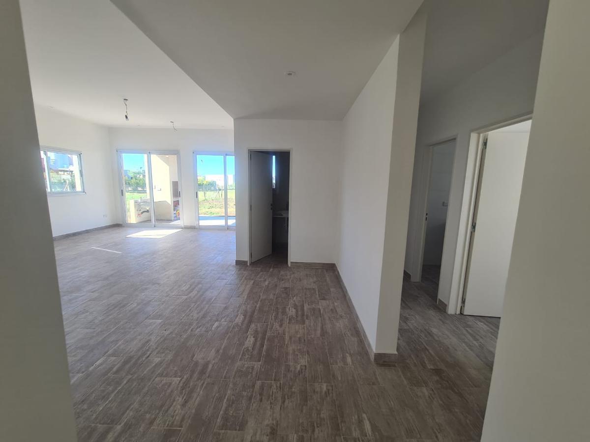 Foto de Casa a estrenar - San Ramiro - Pilar del Este - 4 Ambientes, imagen 2