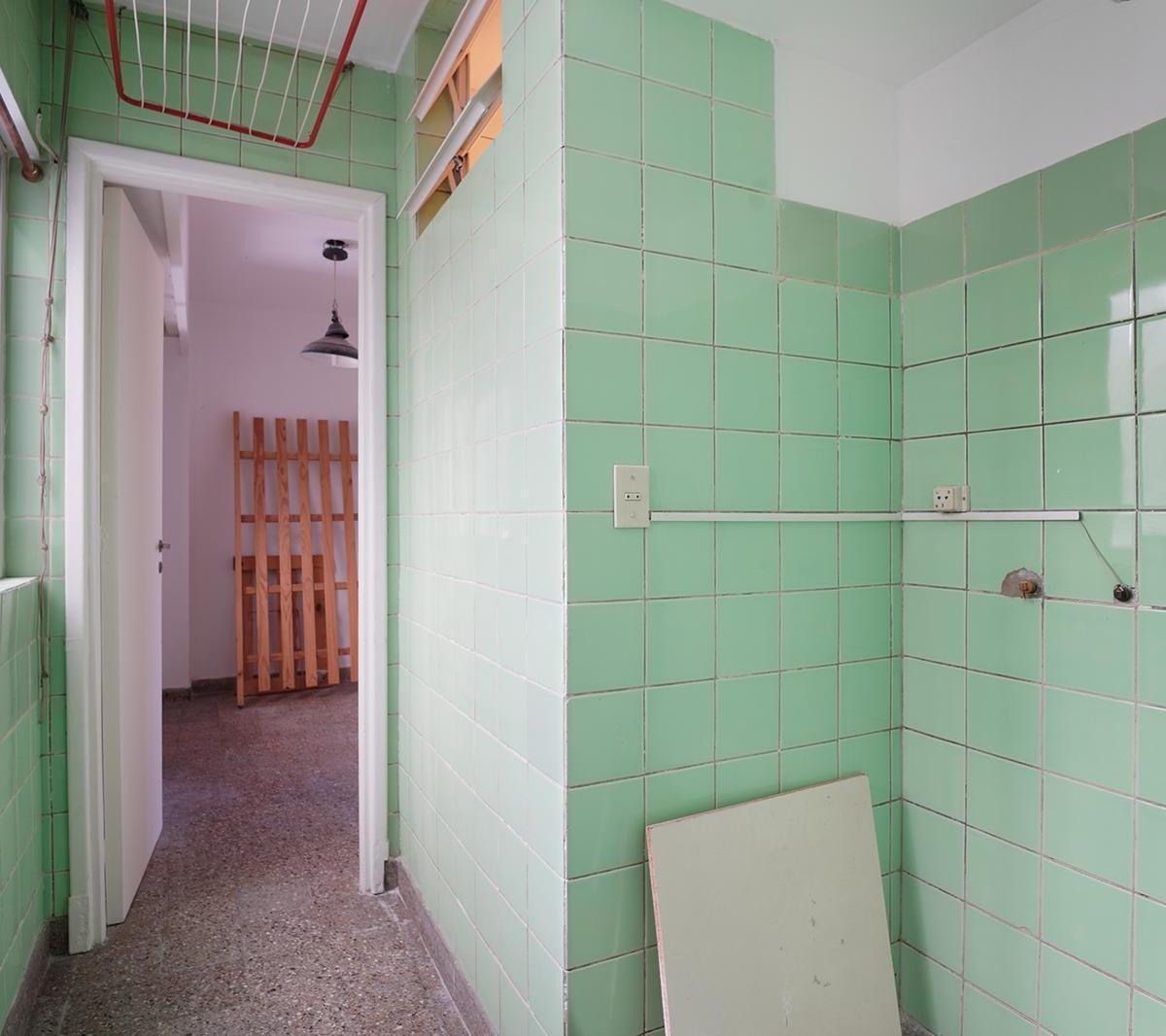 Venta de Departamento de 4 Ambientes en Monserrat 3