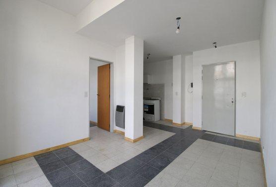 PH en Venta 2 Ambientes Al Frente con Balcón. Lanus Reciclado a Nuevo 2
