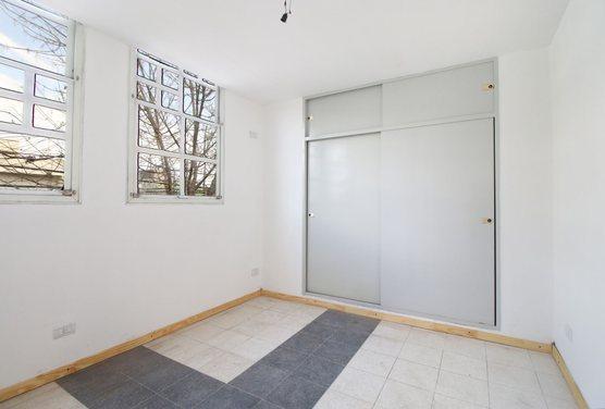 PH en Venta 2 Ambientes Al Frente con Balcón. Lanus Reciclado a Nuevo 5