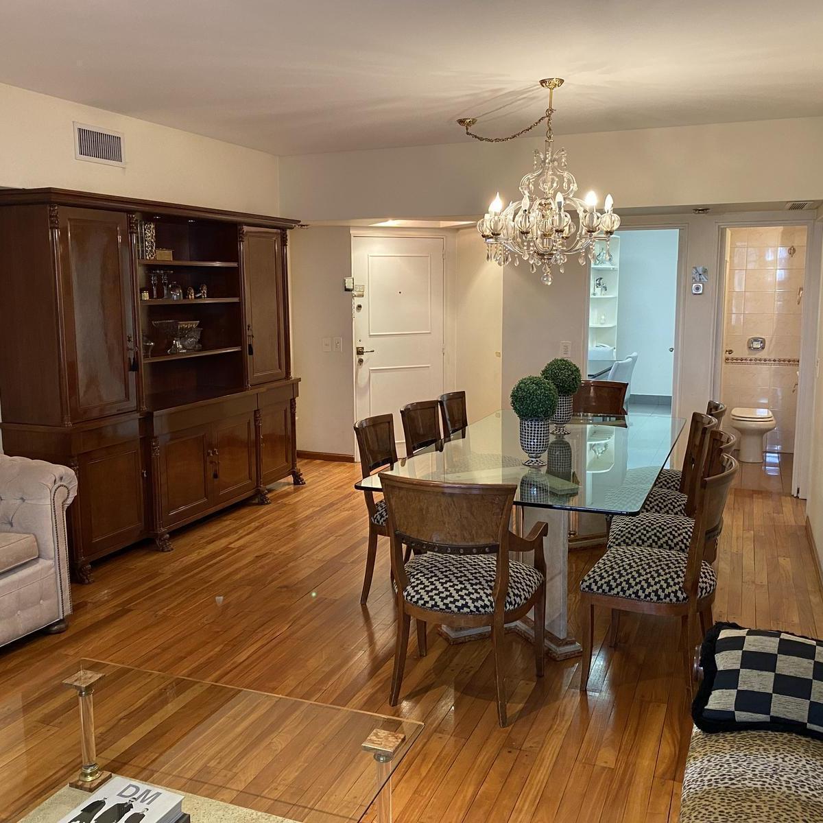 Departamento en Venta 4 Ambientes con Dependencia y Cochera Flores 1