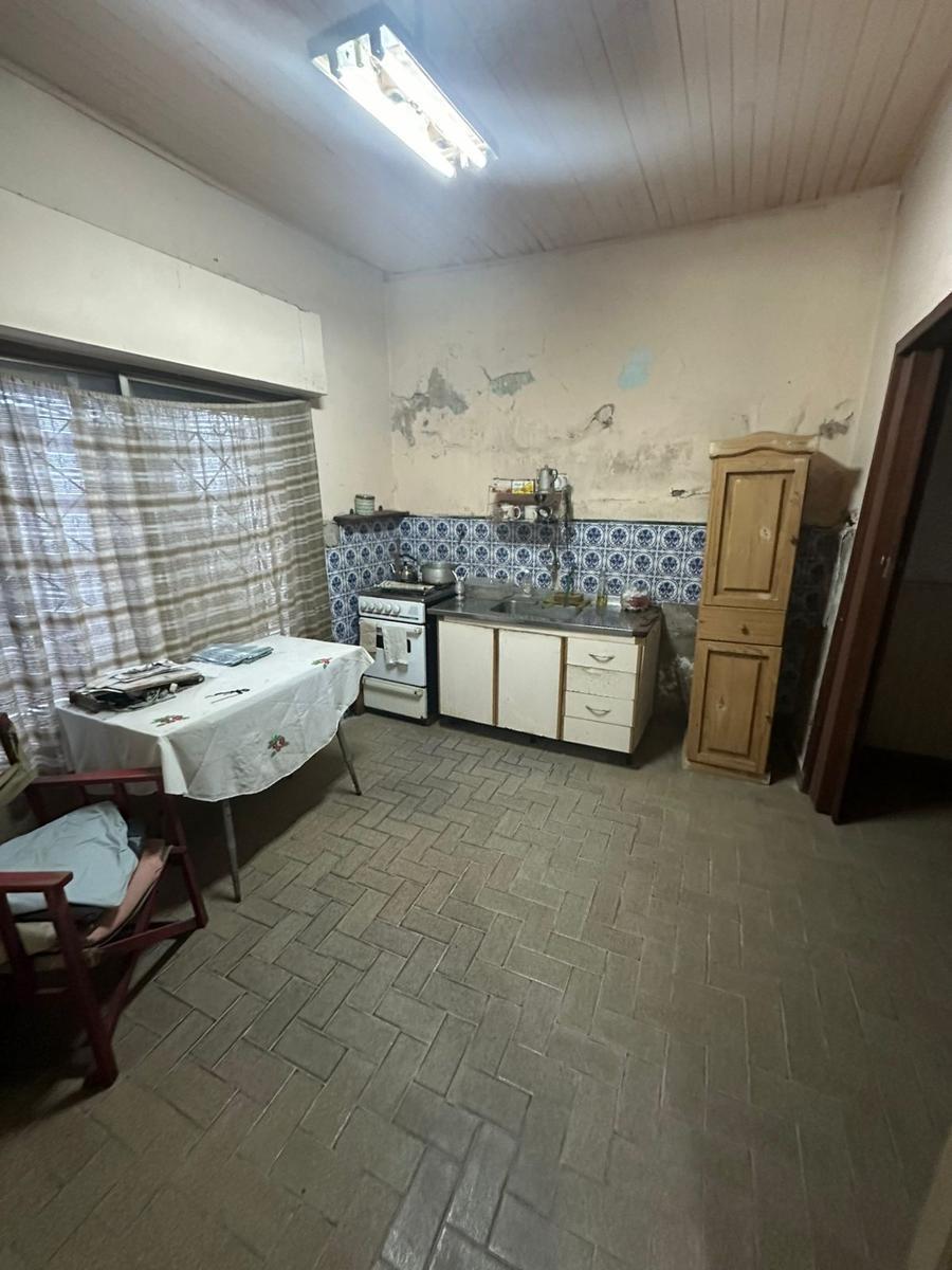 Casa en San Lorenzo al 500 - Sarandi - Venta - OPORTUNIDAD MULTIFAMILIAR