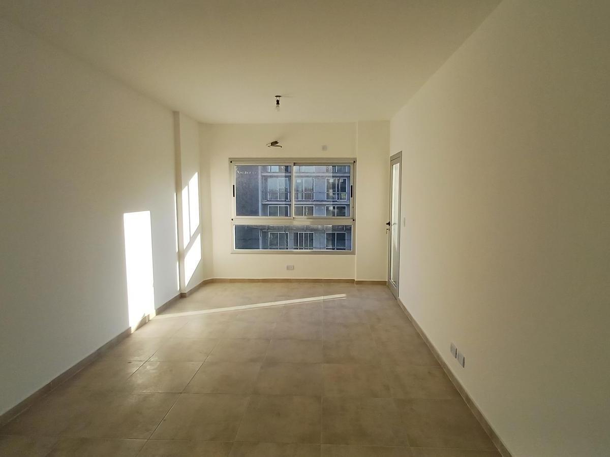 Departamento 3 Ambientes - San Martin, 2 Baños, 2 Balcones, Parrilla. Lavadero. Venta 5