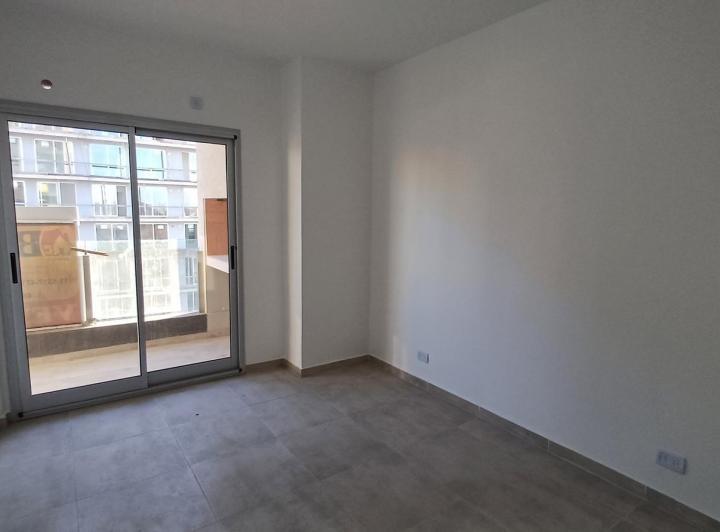 Departamento 3 ambientes-San Martin, 2 baños, 2 balcones, parrilla. Lavadero.Venta 3