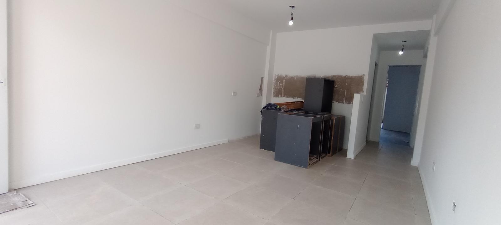 Foto de VENTA PH 2 AMBIENTES PLANTA BAJA VILLA LUZURIAGA, imagen 2