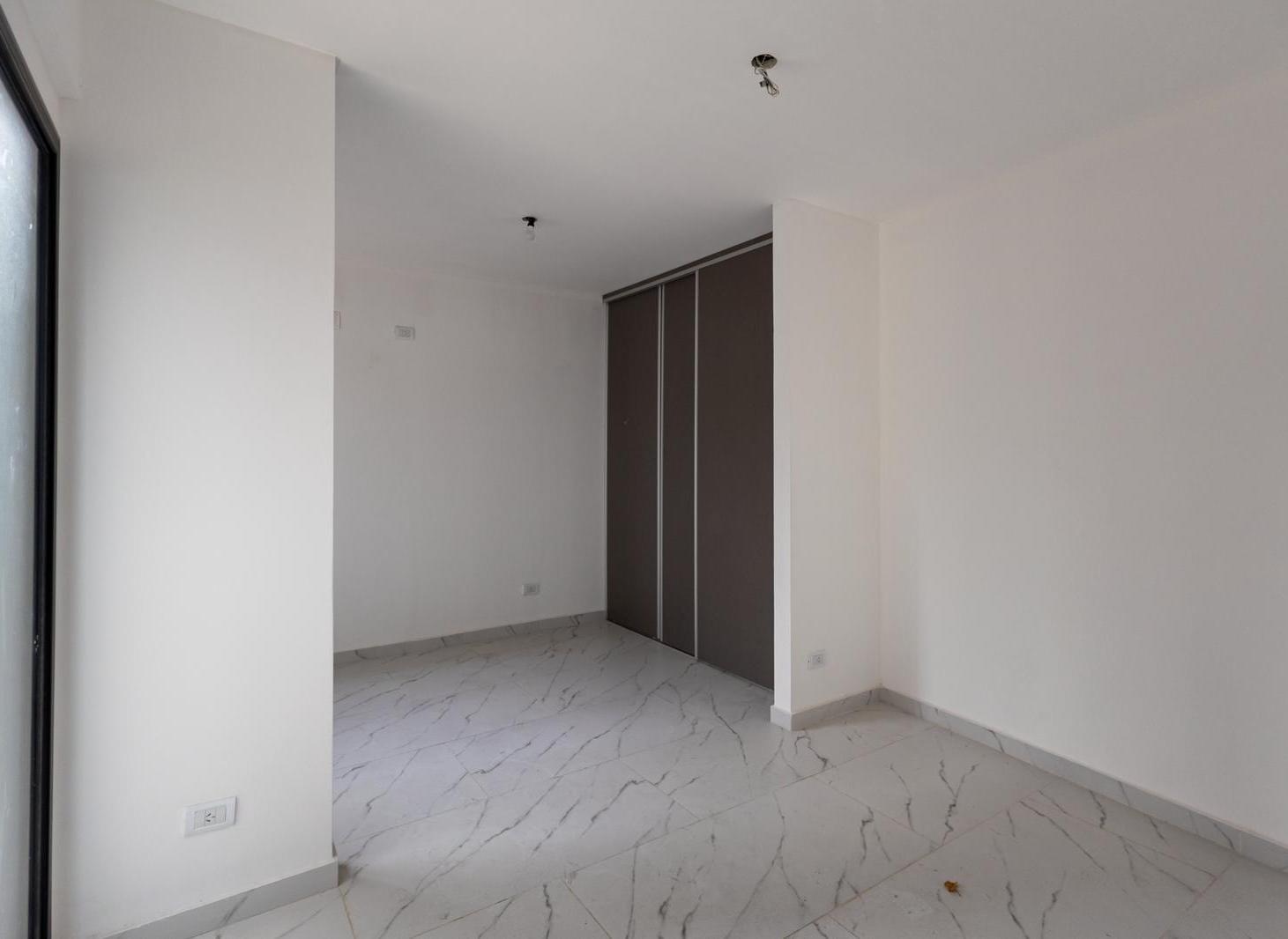 VENTA DEPARTAMENTO MONOAMBIENTE CON PATIO BARRACAS
