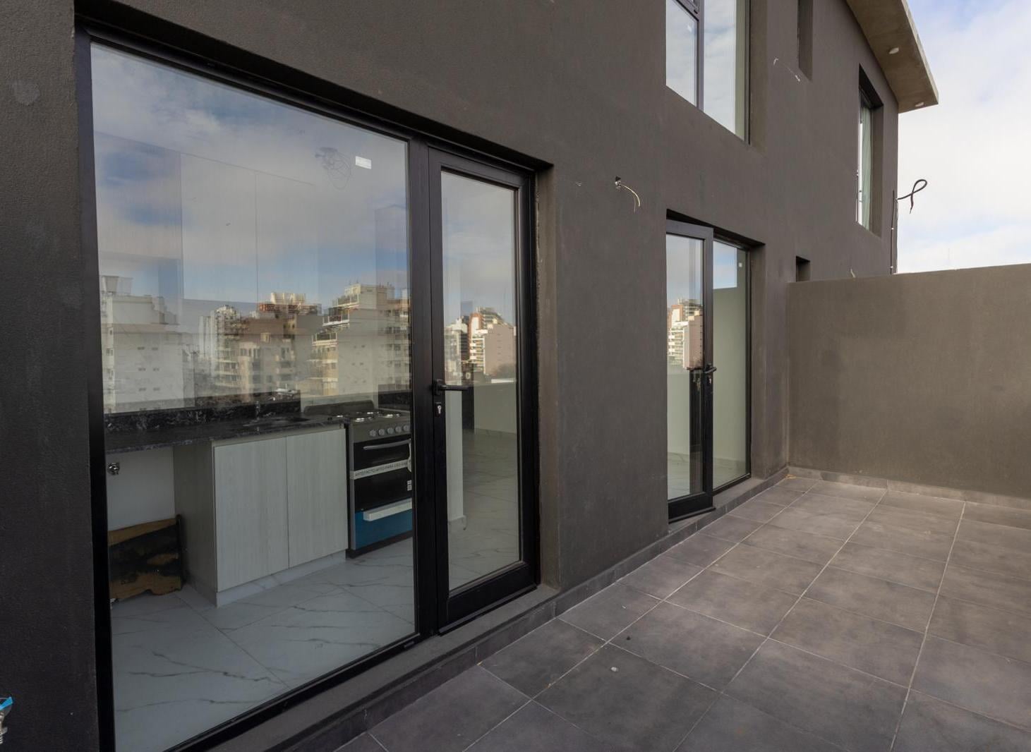 VENTA DEPARTAMENTO 2 AMBIENTES BALCON TERRAZA EN BARRACAS
