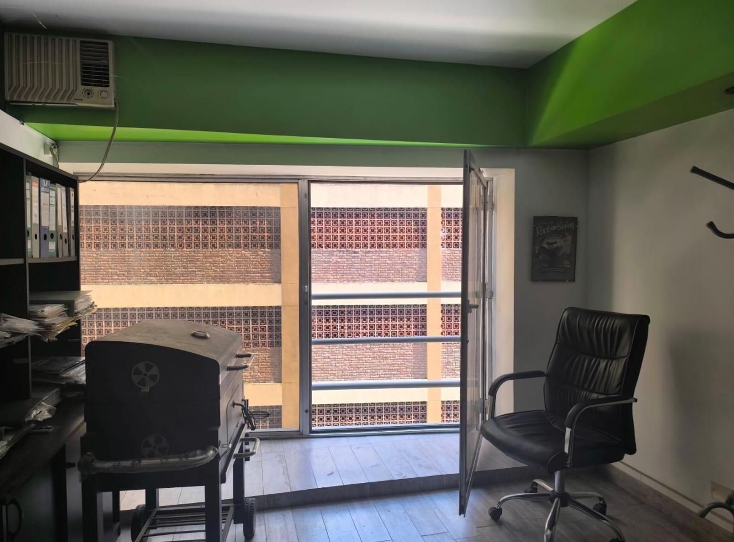 Foto de VENTA OFICINA COMERCIAL EN RETIRO, imagen 2