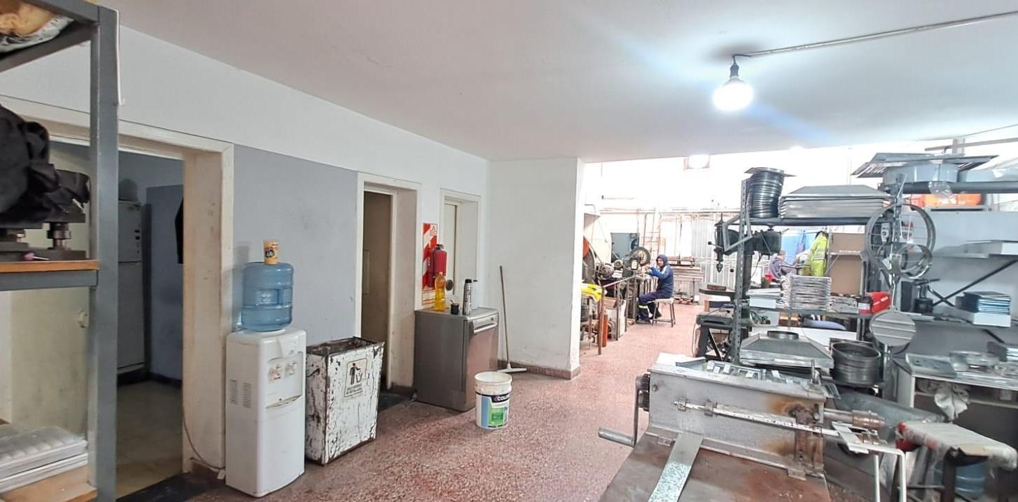 Foto de Depósito en Flores en venta, imagen 5