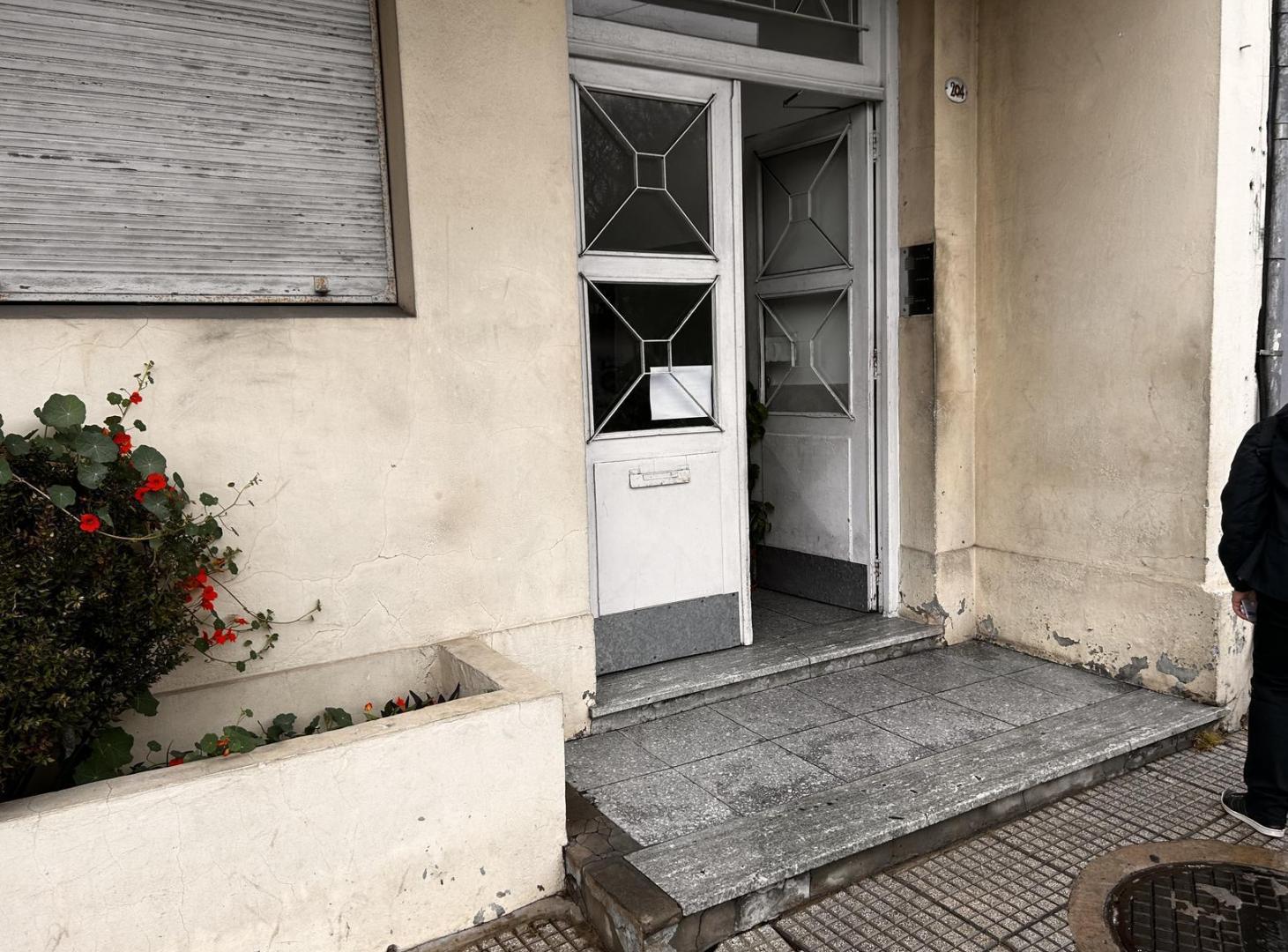 Foto de VENTA DEPARTAMENTO 2 AMBIENTES BARRACAS VENTILACION E ILUMINACION, imagen 2