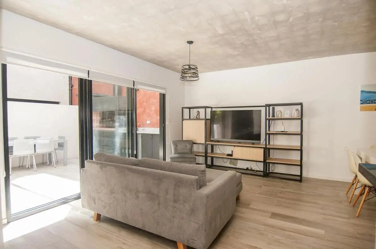 VENTA 4 AMBIENTES 2 COCHERAS CON PATIO Y PARRILLA CABALLITO, FINANCIADO 8