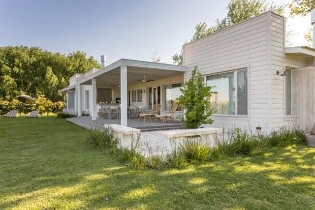 VENTA CASA 4 AMBIENTES COUNTRY NAUTICO ISLA DEL ESTE 2