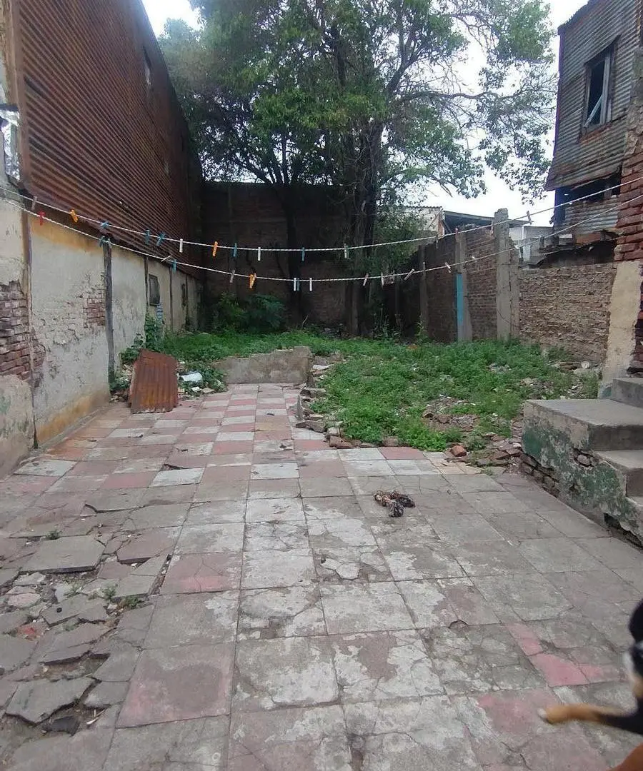 Venta Casa a Refaccionar 5 ambientes Patio Jardin Dock Sud Avellaneda 3